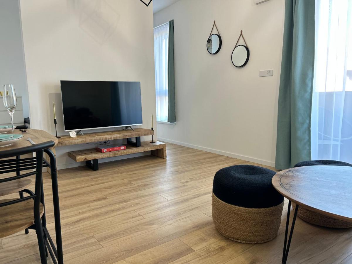 Cozy 1-Bedroom Condo Miloslavov Exterior photo